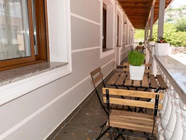 Roel Apartments Saranda