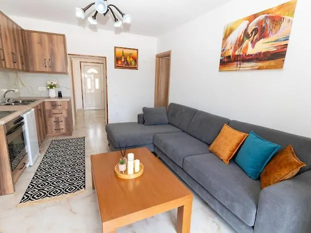Roel Apartments Saranda