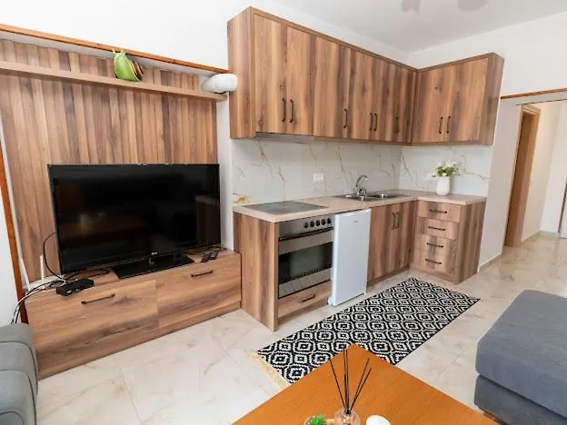Roel Apartments Saranda 0*,