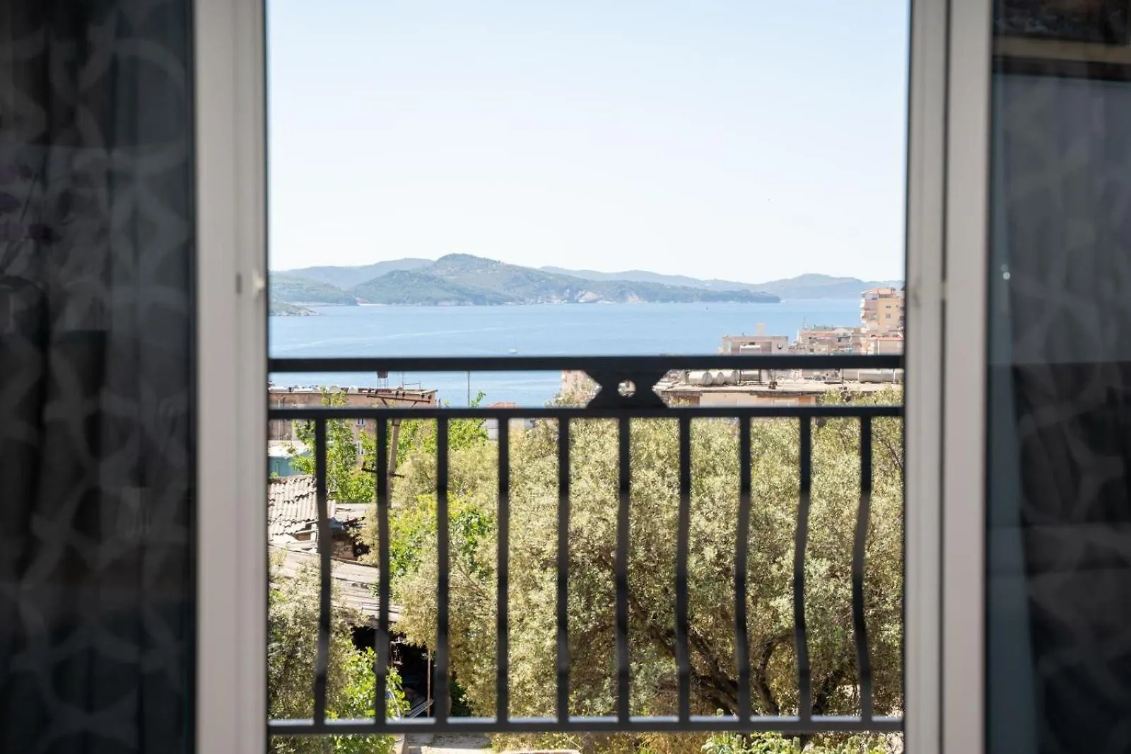 Roel Apartments Saranda