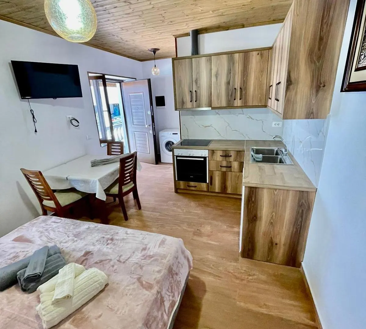 Roel Apartments Saranda